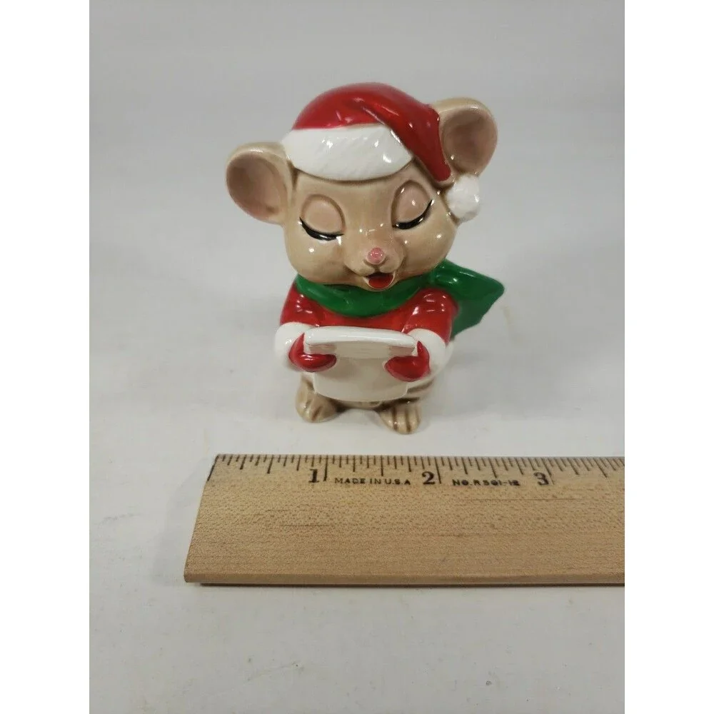 Vintage Christmas Caroling Santa Mouse Ceramic 1981 Made in Japan Quon-Quon